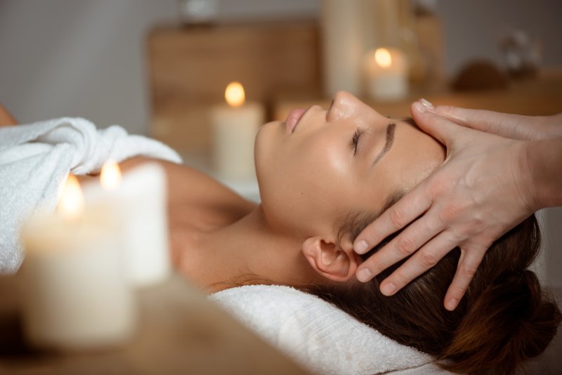 Masaje relajante Sevilla Masaje relajante en nuestros servicios de masaje en Sevilla - Inhala Massage & Wellness Center en Sevilla